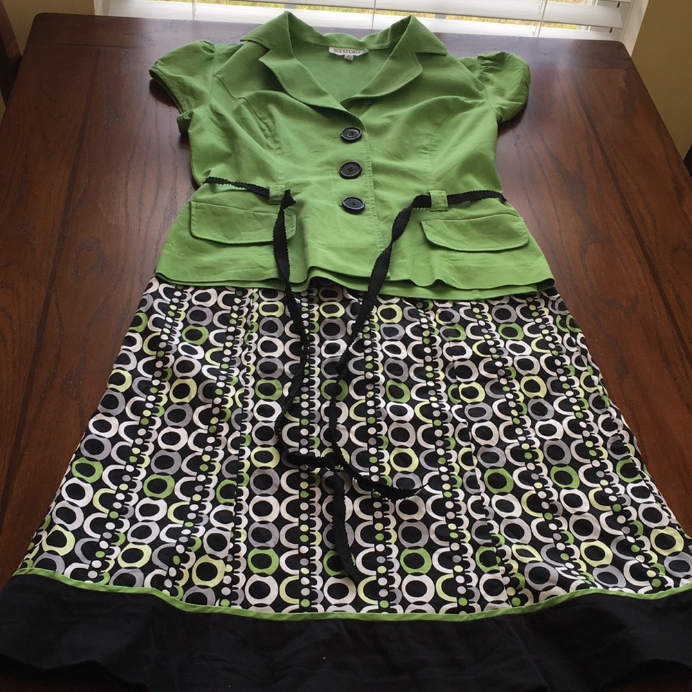 Studio I skirt suit